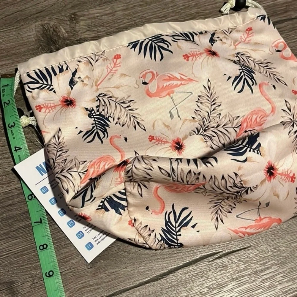 NWT Narwey Flamingo Cosmetic Bag
